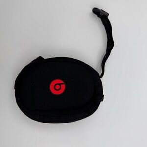 Beats by Dre case soft shell